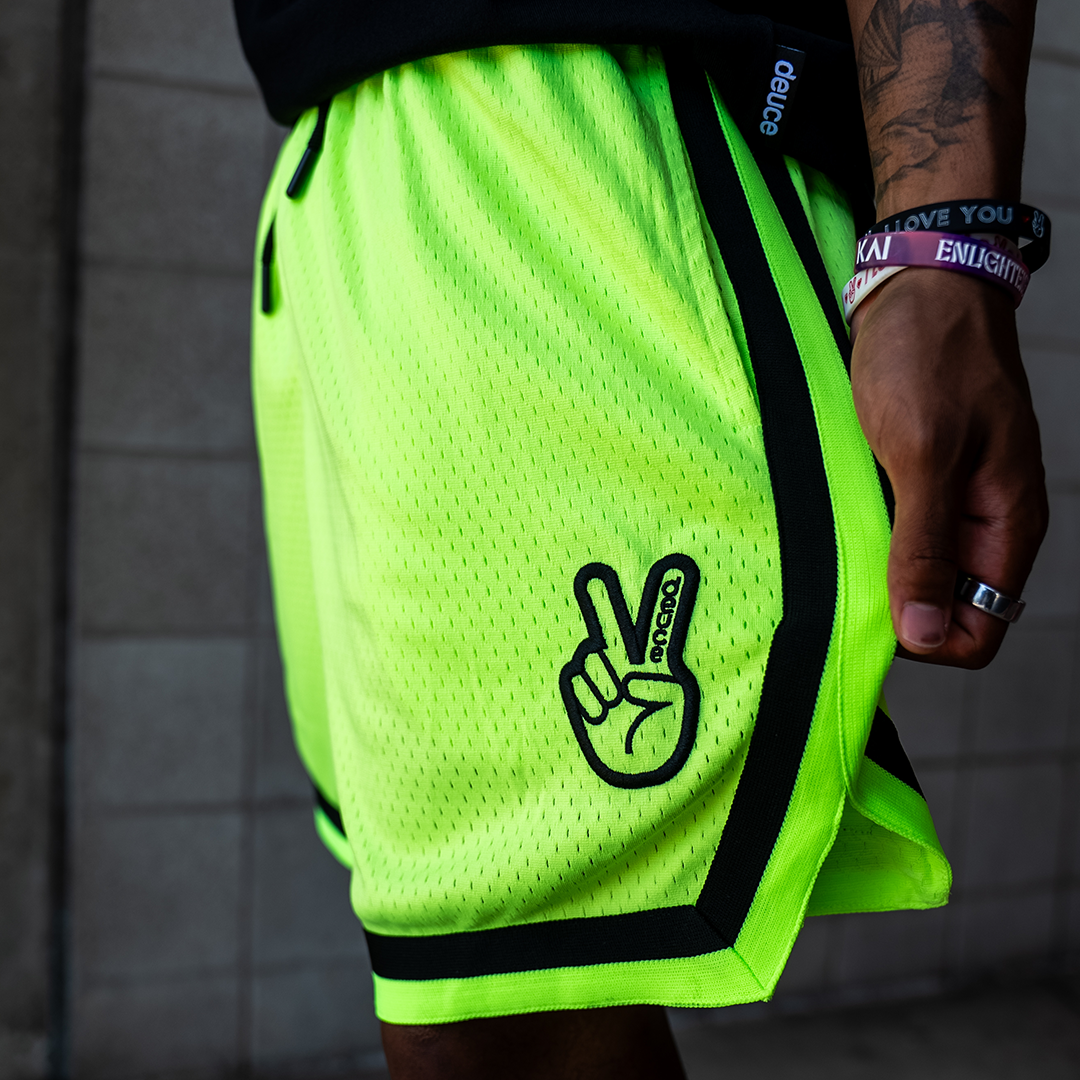 DEUCE BRAND 半袖パーカー　XL Premium Basketball Apparel and Premium Wristbands – Deuce Brand